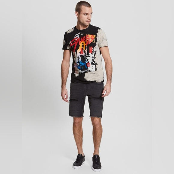 New GUESS Slim fit Graphic Tee SZ S - Picture 11 of 12